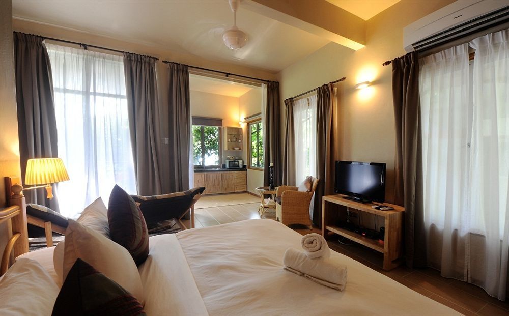 Ambong Rainforest Retreat Pantai Tengah  Экстерьер фото