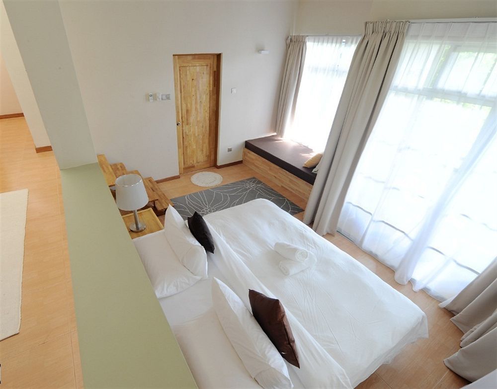 Ambong Rainforest Retreat Pantai Tengah  Экстерьер фото