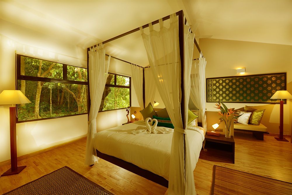 Ambong Rainforest Retreat Pantai Tengah  Экстерьер фото