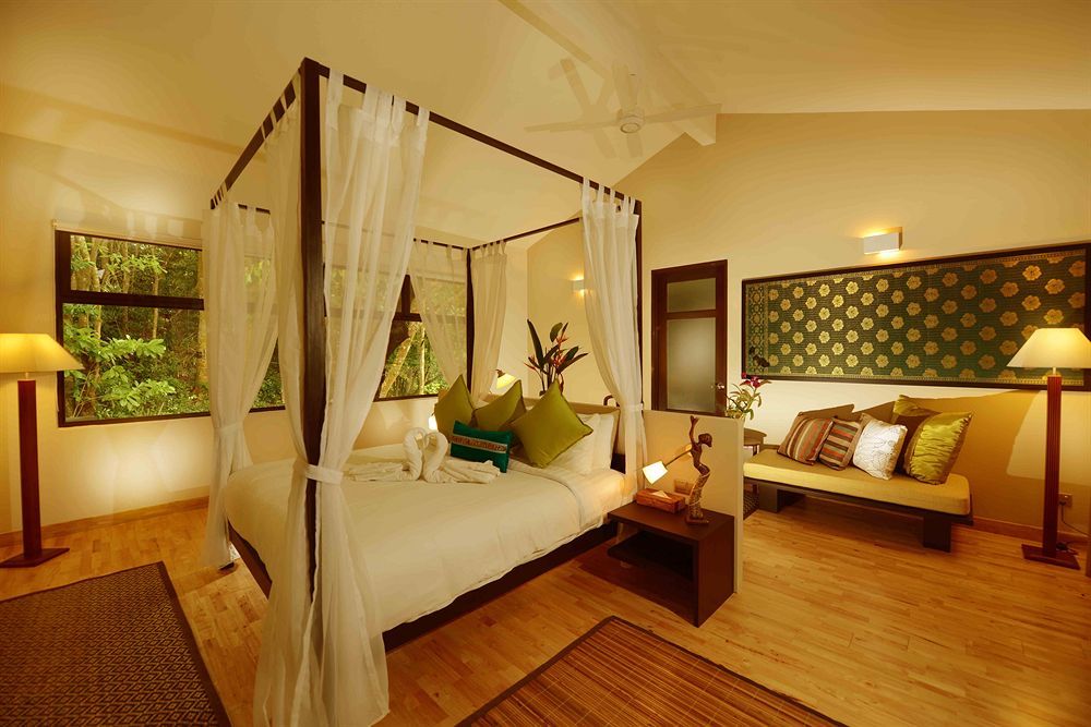 Ambong Rainforest Retreat Pantai Tengah  Экстерьер фото