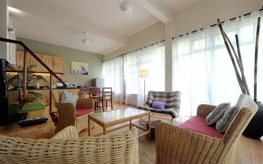 Ambong Rainforest Retreat Pantai Tengah  Экстерьер фото
